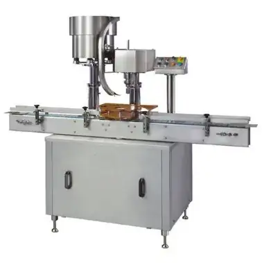 Automatic bottle capping machine with a cap feeder on a conveyor