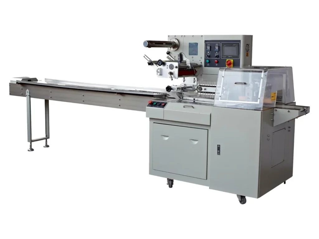 Three-servo flow wrap machine with gusset forming